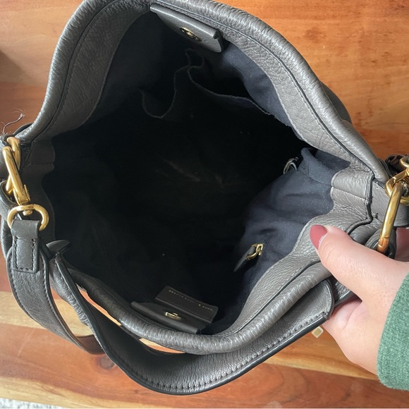 Marc Jacobs Hillier Hobo Bag - Picture 6 of 9